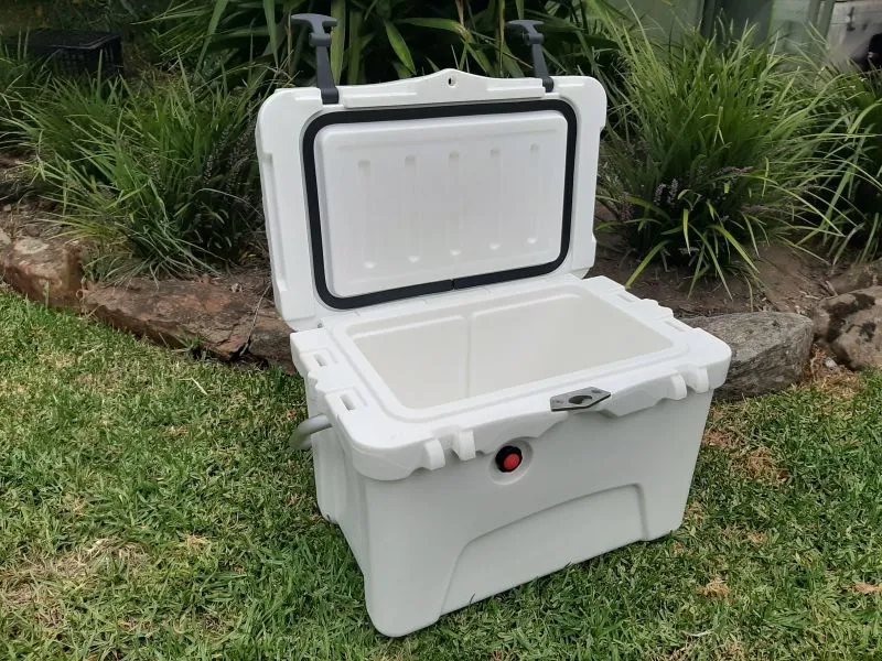 18.9 Litre (20 Quart) Cooler Box Esky