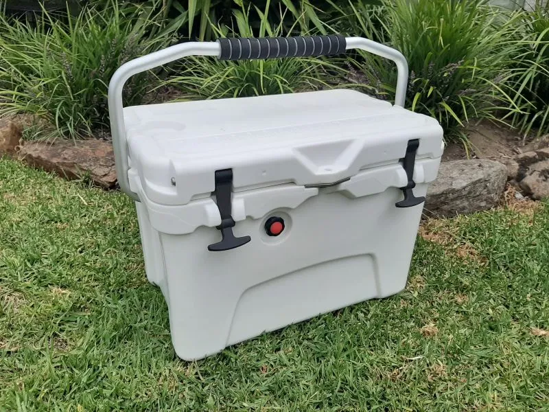 18.9 Litre (20 Quart) Cooler Box Esky