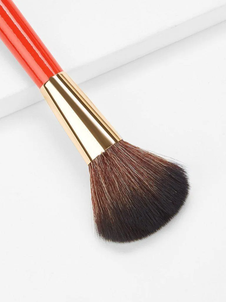 Fan Shaped Blush Brush 1pc