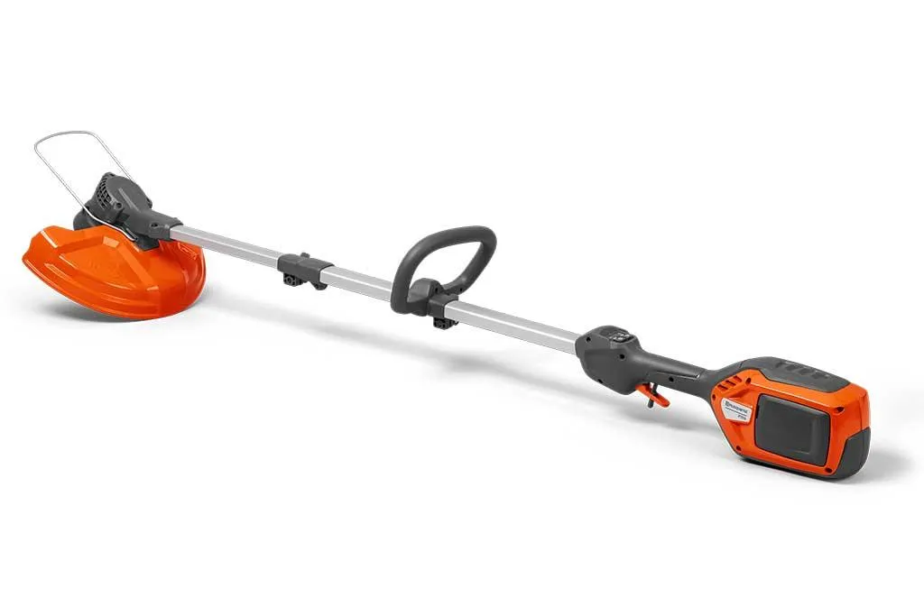 HUSQVARNA 215iL STRIMMER with battery and charger