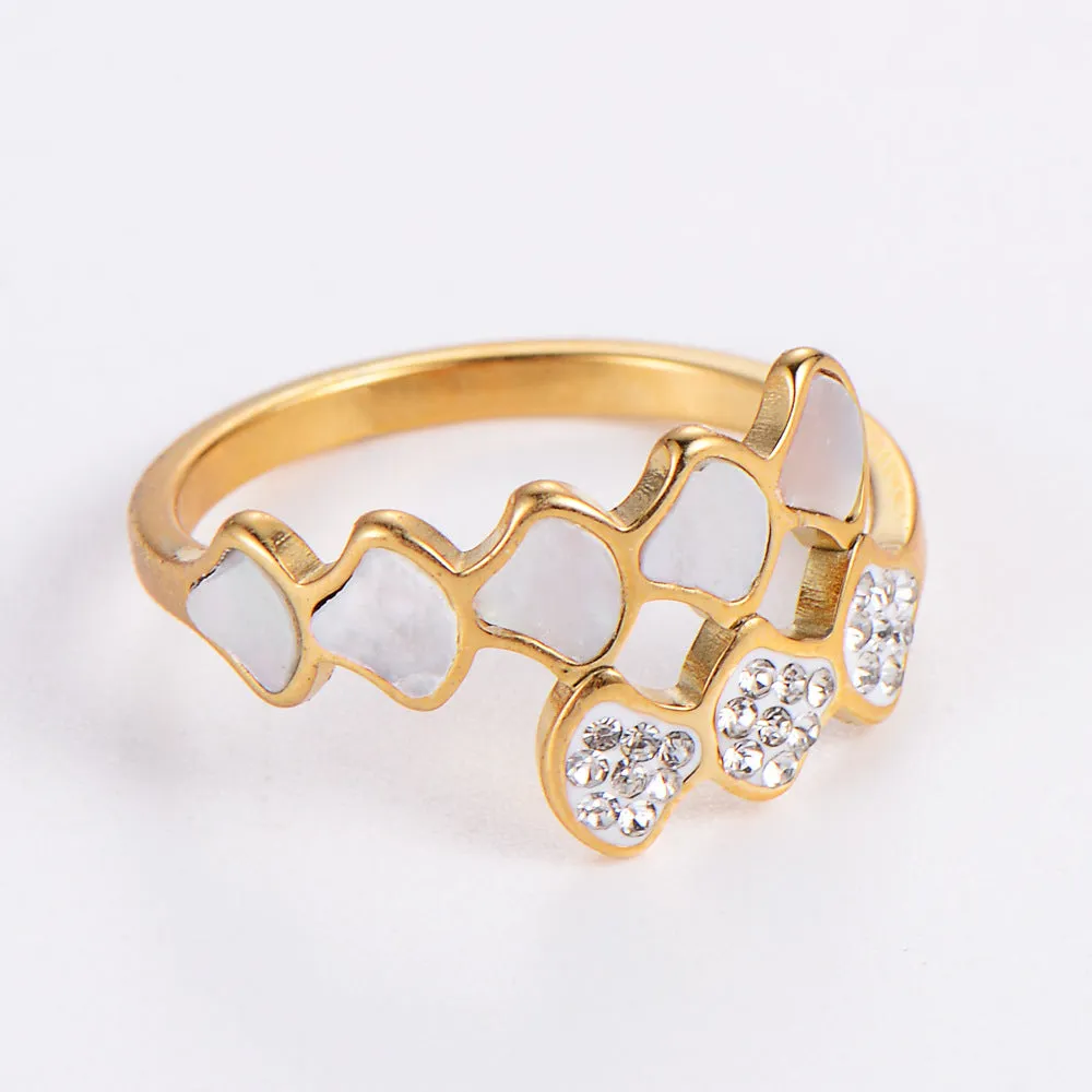 Moderate Luxury Fan-Shape Stainless Steel Diamond Inlay Rings