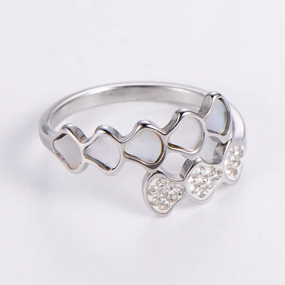 Moderate Luxury Fan-Shape Stainless Steel Diamond Inlay Rings