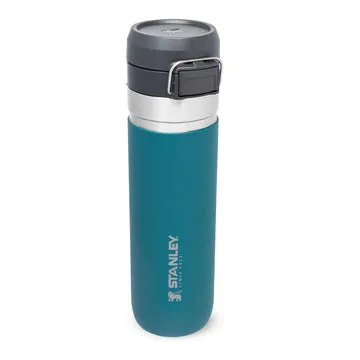 Stanley Quick-Flip Water Bottle 0.7L