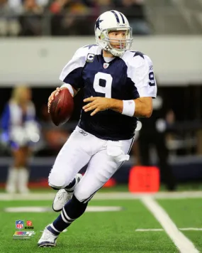 Tony Romo "Throwback Rollout" (2011) Dallas Cowboys Premium Poster - Photofile 16x20